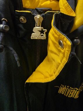 XXL Retro Starter Jacket! Warm N.W.O.T Hooded Stadium Style In